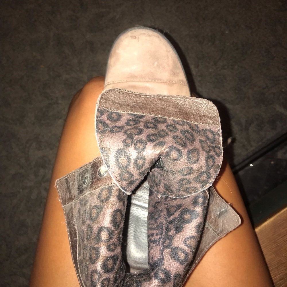 Boots - Picture 4 of 4